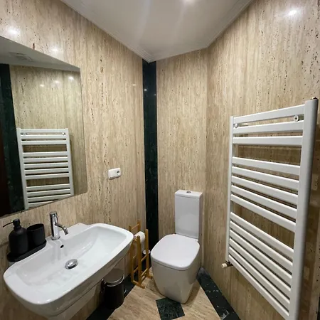 Atuairehome Vivienda A Luminosa Con Parking En Pleno Centro De La Ciudad * Burgo